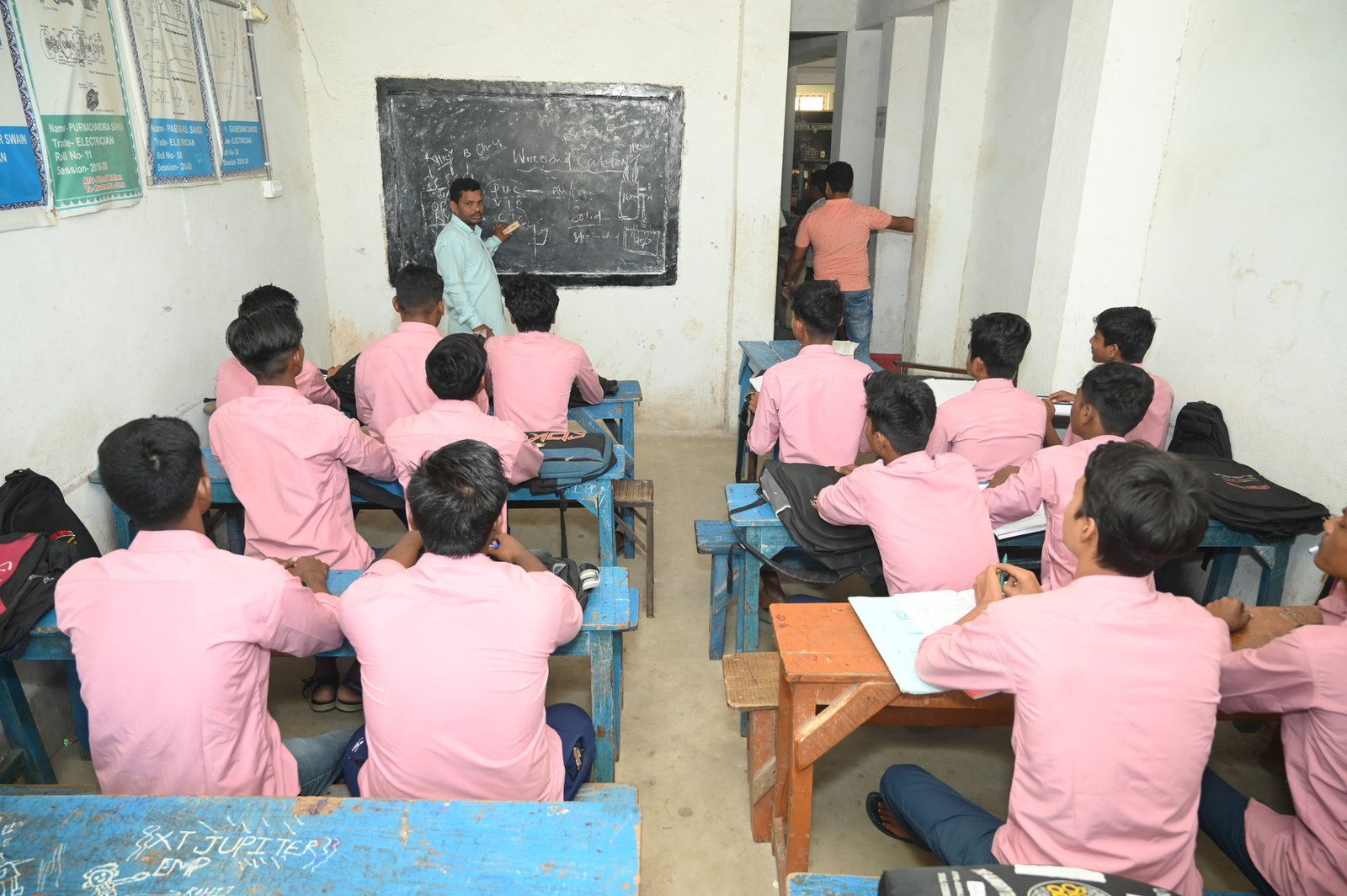 Electrician training class